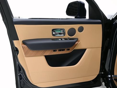 New 2026 Rolls-Royce Cullinan AWD/4WD image 32