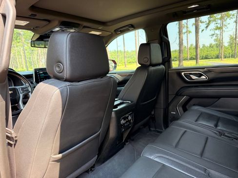 Used 2023 Chevrolet Suburban LT w/ Luxury Package AWD/4WD image 26