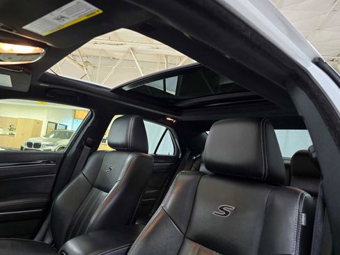 Used 2023 Chrysler 300 S RWD image 22