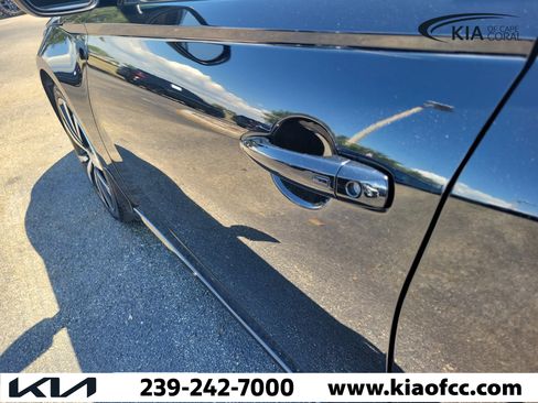 Used 2022 Nissan Altima 2.5 SR FWD image 11