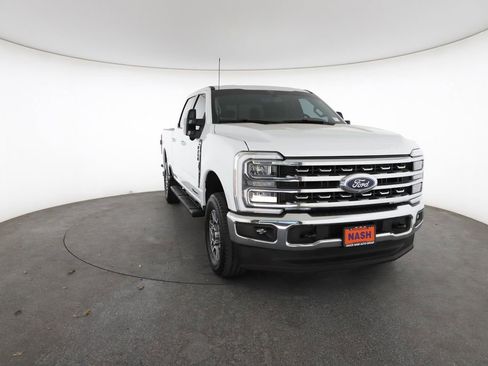 Used 2024 Ford F250 Lariat image 3