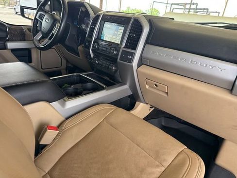 Used 2018 Ford F350 Lariat w/ Lariat Ultimate Package image 13