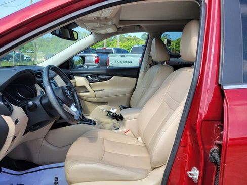 Used 2018 Nissan Rogue SL w/ Premium Package FWD image 21