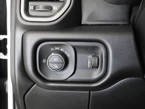 New 2026 RAM 3500 Tradesman AWD/4WD image 17