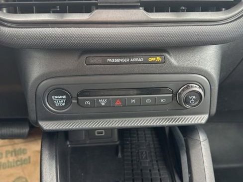 Used 2025 Ford Bronco Sport Badlands AWD/4WD image 12