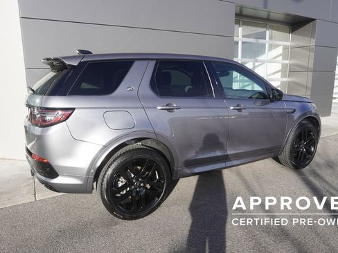 Used 2025 Land Rover Discovery Sport S image 4