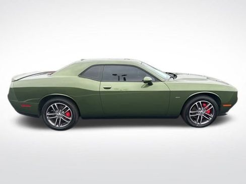 Used 2018 Dodge Challenger GT w/ Driver Convenience Group image 6