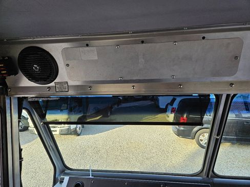 Used 2013 Ford E-350 and Econoline 350 Super Duty w/ Air Conditioning Prep Pkg image 25