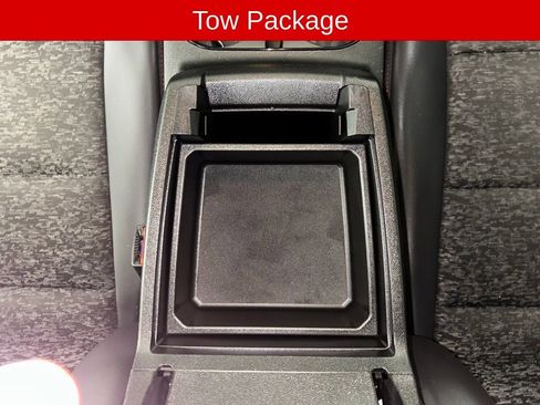 Used 2023 Chevrolet Colorado Z71 w/ Z71 Convenience Package 2 image 12