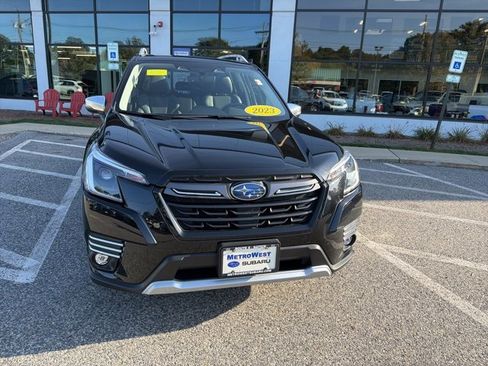 Used 2023 Subaru Forester Touring image 13