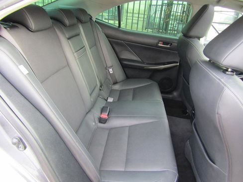 Used 2017 Lexus IS 200t image 13