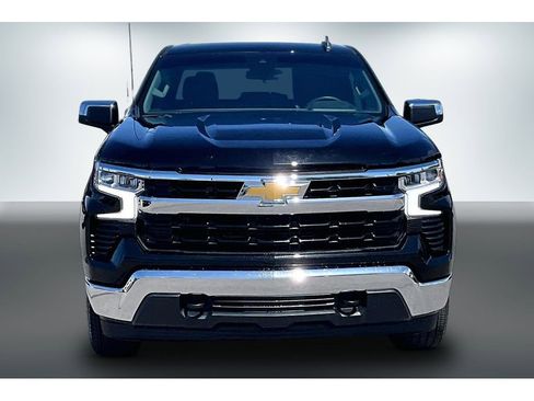 Used 2024 Chevrolet Silverado 1500 LT AWD/4WD image 2