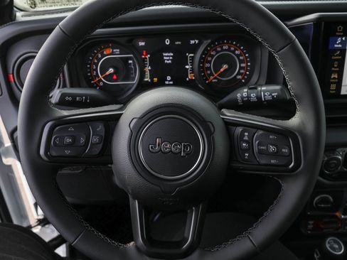 New 2026 Jeep Wrangler Unlimited Rubicon image 26