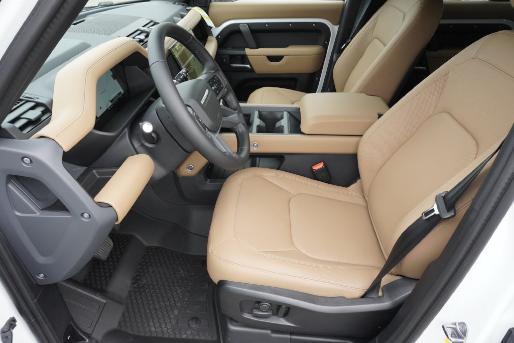 New 2026 Land Rover Defender 110 X-Dynamic SE AWD/4WD image 19