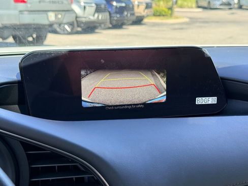 Used 2021 MAZDA MAZDA3 s image 25