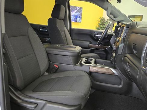 Used 2021 Chevrolet Silverado 1500 RST w/ Bed Protection Package image 16