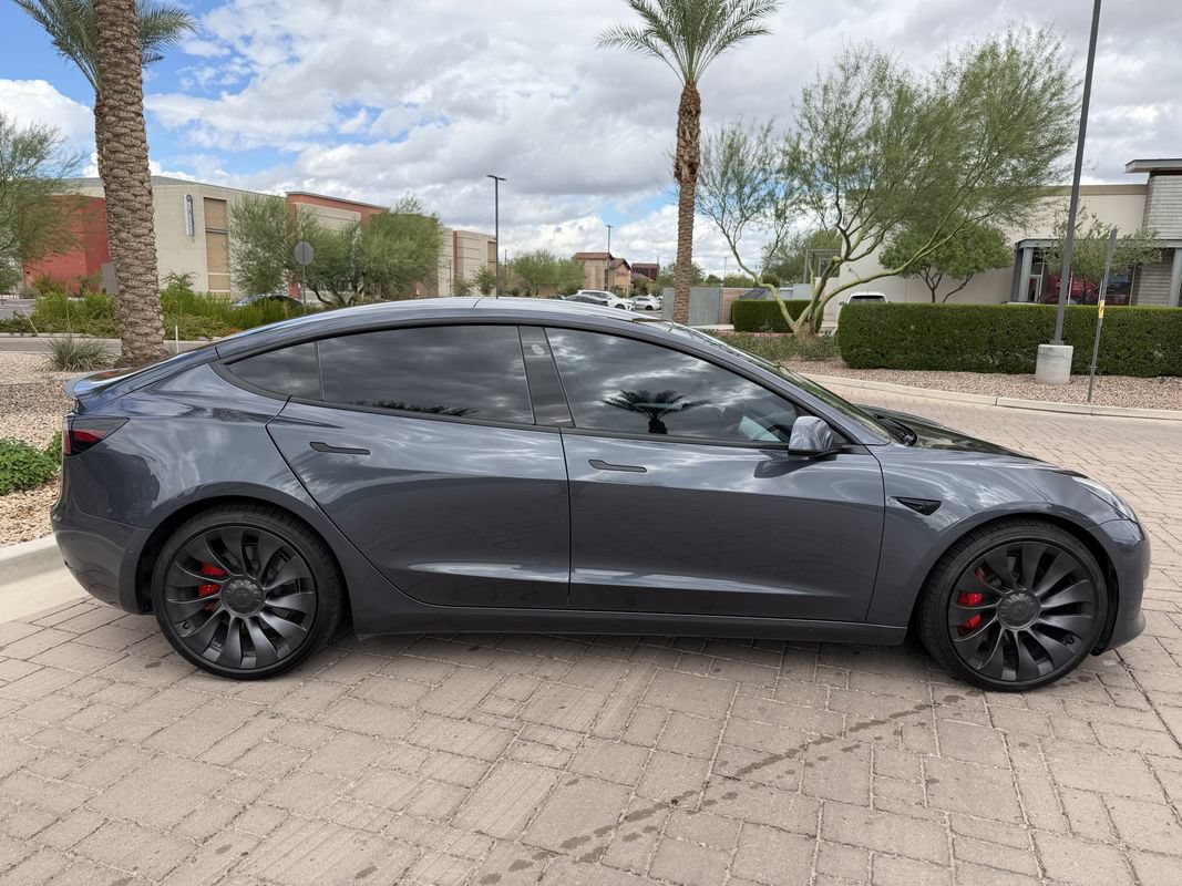 Used 2022 Tesla Model 3 Performance AWD/4WD image 2