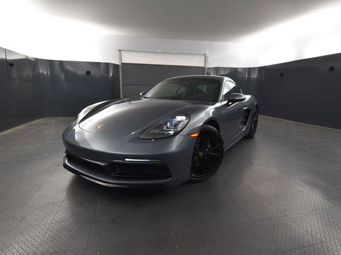 Used 2025 Porsche 718 Cayman image 1