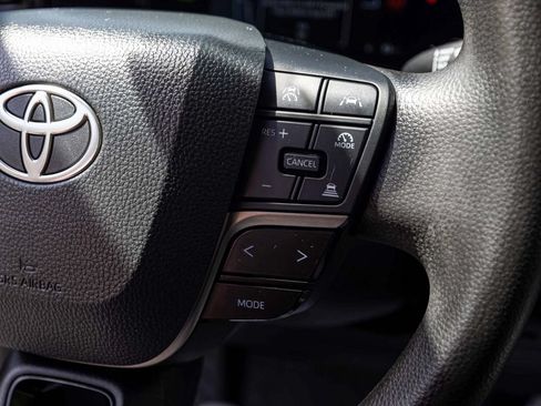 Used 2025 Toyota Camry LE AWD/4WD image 24