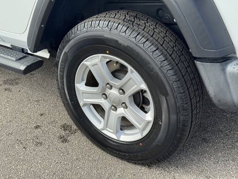 Used 2021 Jeep Wrangler Unlimited Sport image 10