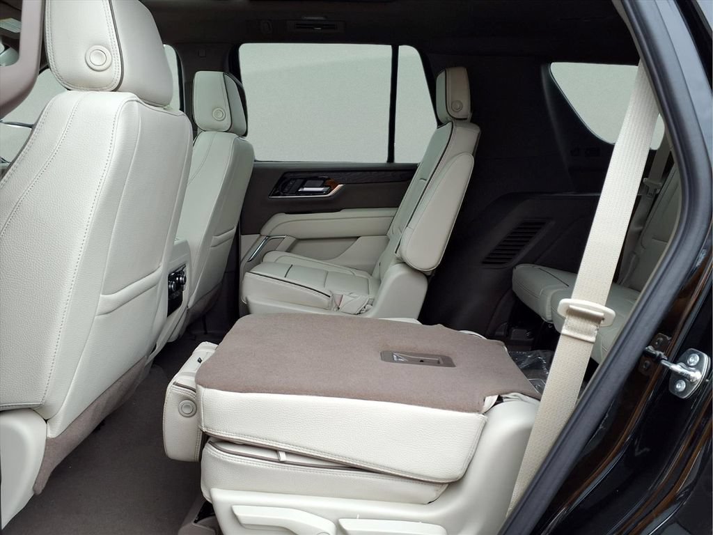 New 2026 GMC Yukon Denali w/ Sun & Power Step Package AWD/4WD image 25