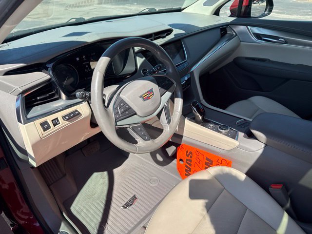 Used 2023 Cadillac XT5 Premium Luxury w/ Technology Package FWD image 24