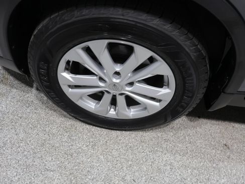 Used 2016 Nissan Rogue SV w/ SV Premium Package AWD/4WD image 10