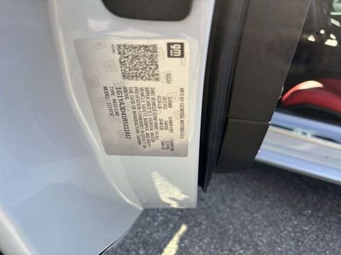 Used 2024 Chevrolet Corvette Stingray Convertible w/ Z51 Performance Package image 29