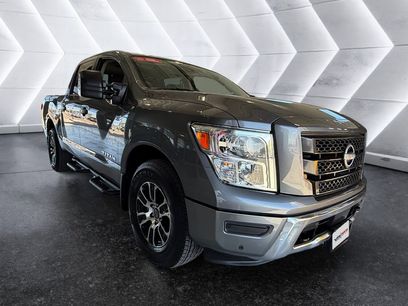 Used 2024 Nissan Titan SV w/ SV Convenience Package