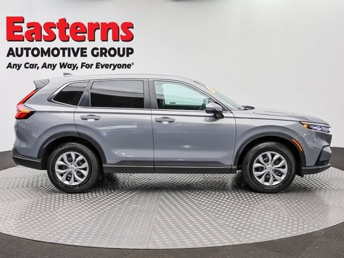 Used 2024 Honda CR-V LX image 4