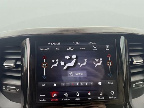 Used 2020 RAM 1500 Laramie image 18