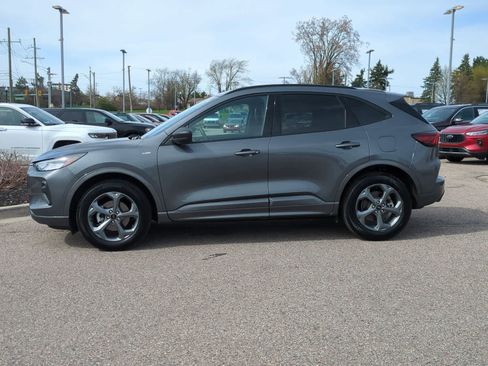 Used 2023 Ford Escape ST-Line image 5