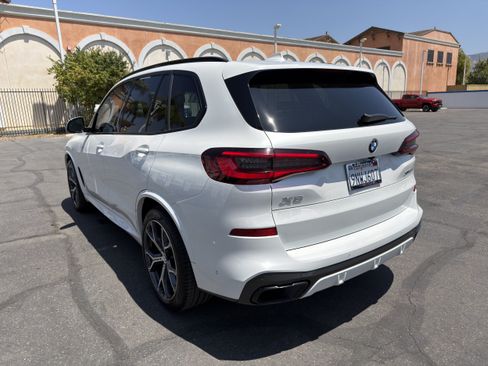 Used 2021 BMW X5 xDrive40i w/ M Sport Package AWD/4WD image 6
