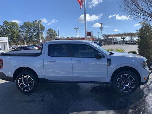 Used 2025 Ford Maverick Lariat w/ 4K Tow Package image 9