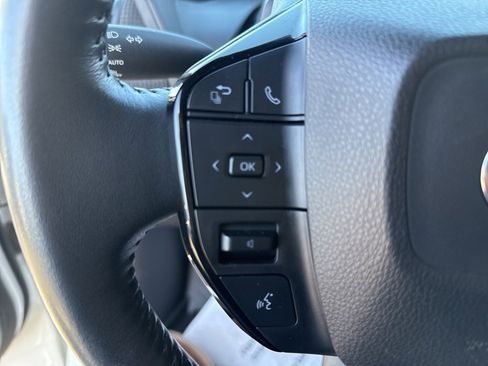 Used 2023 Toyota bZ4X XLE image 21