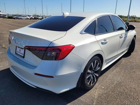 Used 2024 Honda Civic EX image 4