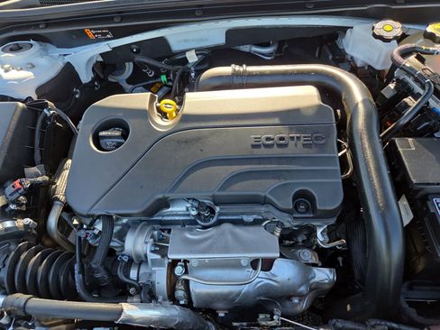 Used 2023 Chevrolet Malibu LT FWD image 17