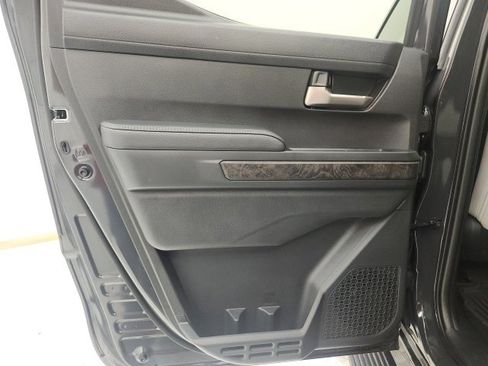 Certified 2025 Toyota Tacoma Limited image 39