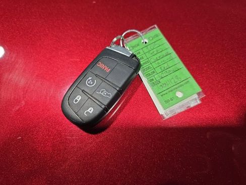 Used 2015 Jeep Grand Cherokee Summit image 17