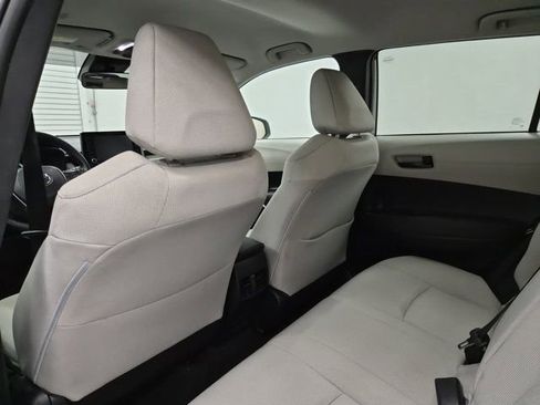 Used 2022 Toyota Corolla Cross LE image 15