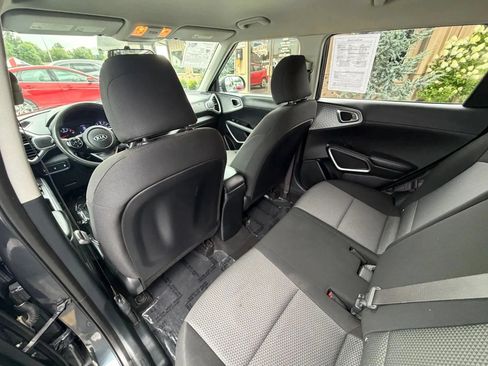 Used 2020 Kia Soul LX FWD image 23