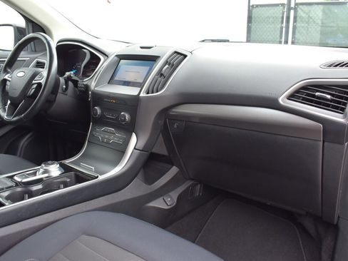 Used 2019 Ford Edge SEL FWD image 11