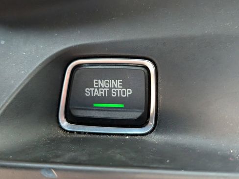 Used 2020 Chevrolet Camaro LT w/ Technology Package image 26