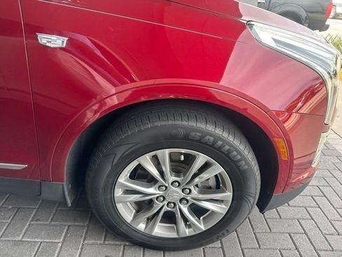 Used 2020 Cadillac XT5 Premium Luxury FWD image 4