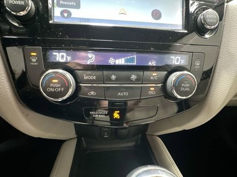 Used 2018 Nissan Rogue Sport SL w/ SL Premium Package AWD/4WD image 18