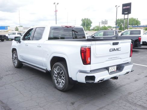 Used 2026 GMC Sierra 1500 Denali Ultimate AWD/4WD image 8