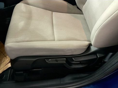 Used 2016 Honda HR-V LX image 19