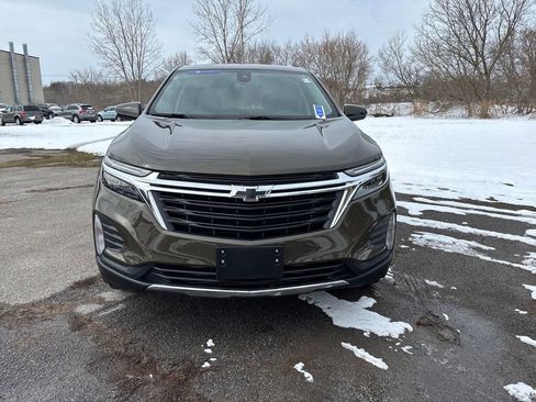 Used 2024 Chevrolet Equinox LT w/ LPO, Floor Liner Package AWD/4WD image 10