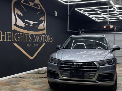 Used 2019 Audi Q5 2.0T Premium AWD/4WD image 2