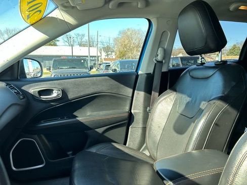Used 2019 Jeep Compass Limited image 28